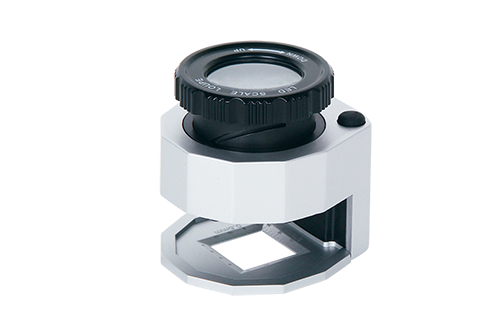 Magnifier With Illumination